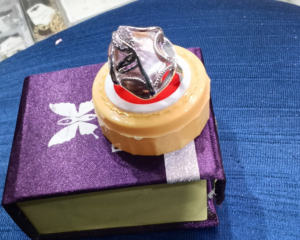 Mather Pears Finger ring